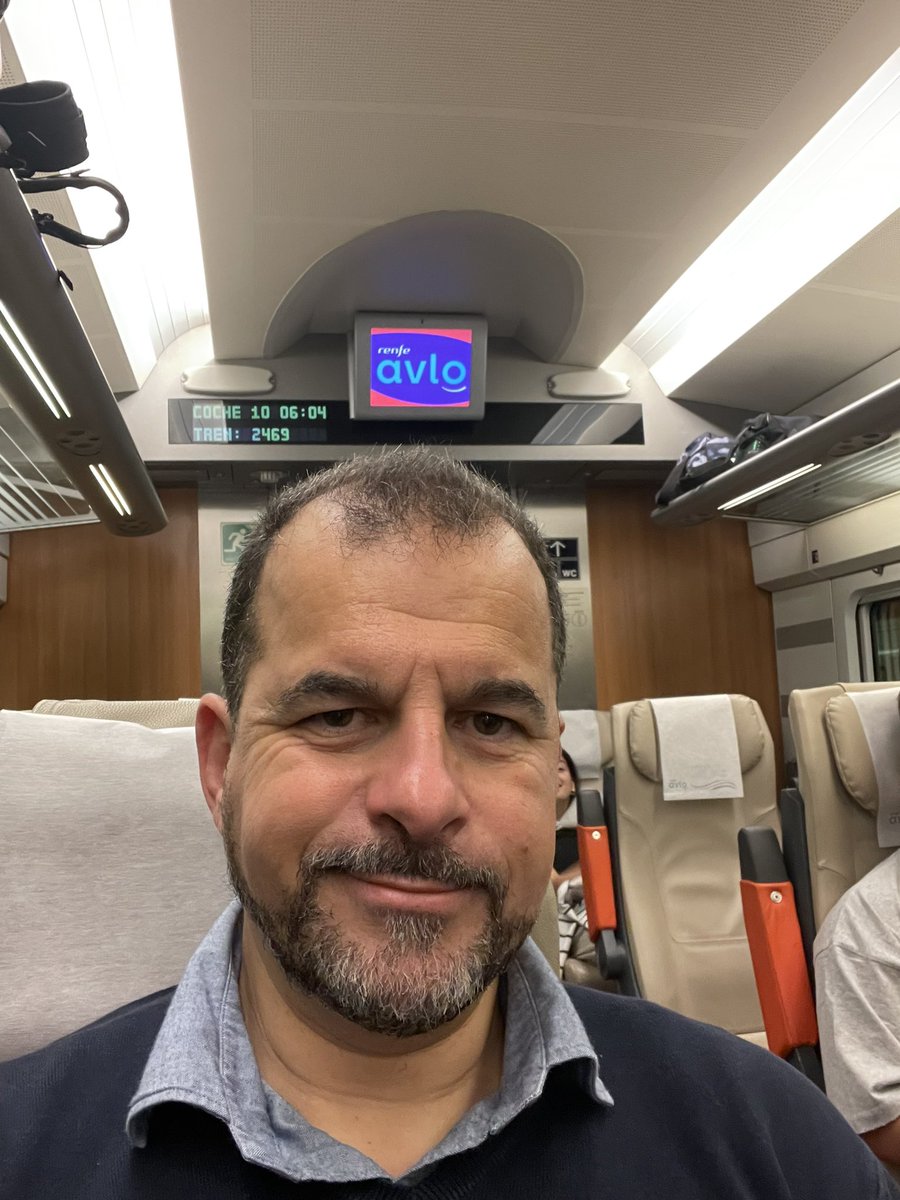 Camino de Valencia a la reunión semestral de <a href="/expertabogados/">Expert Abogados</a>  para impulsar proyectos comunes e individuales con mis socios <a href="/Carol_Abogado/">Carolina Torremocha - Abogado</a> , @AJ_EscuderoM ,@PabloMazCo , <a href="/efigares/">Eduardo Fdez-Fígares</a> , <a href="/ngelSnchezGarc6/">Ángel Sánchez García</a> , <a href="/MarinaAlaminosb/">Marina Alaminos</a> y <a href="/JesusMPuente/">Jesus Puente ⚖️</a>
Aunque echaremos de menos a <a href="/GabineteVidal/">Juan Sastre Perito tasador</a> .