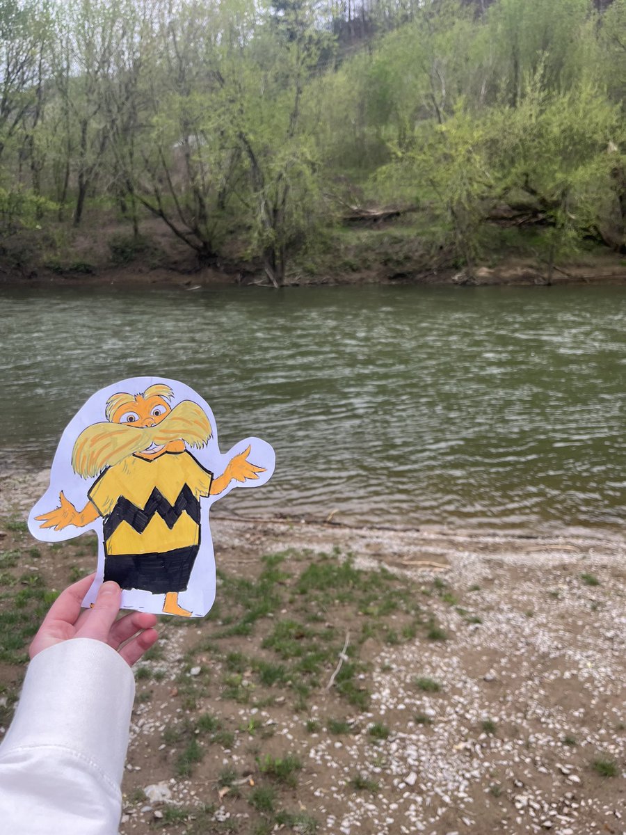 isabellastone07's tweet photo. It is important to keep our waters clean. The Lorax says we can make sure this happens by not littering! #FLATLORAX #ScottBio #EarthDay2024 @BioTeachKS https://t.co/qkYWAy05n3