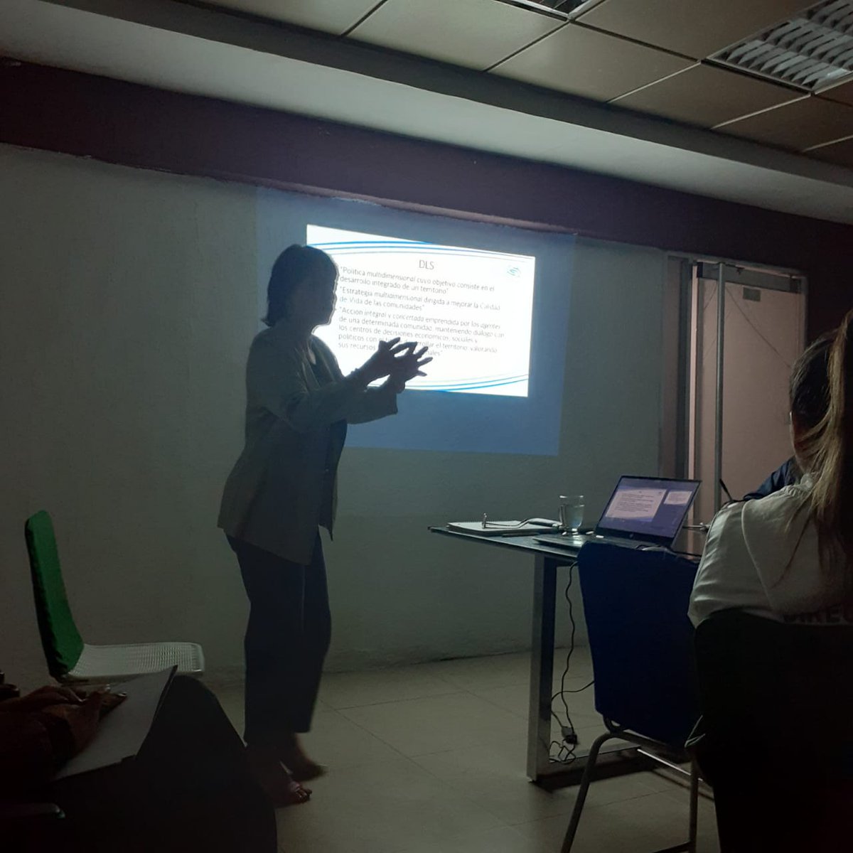 Econ_AnaBelmonte tweet media