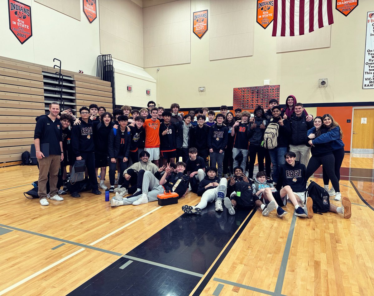 pehsbvb's tweet image. First program SWEEP of the 2024 season! All levels winning in straight sets to start SPC action! #BengalUp 

@PEHS_Athletics @IVCAcoaches @illprepvb