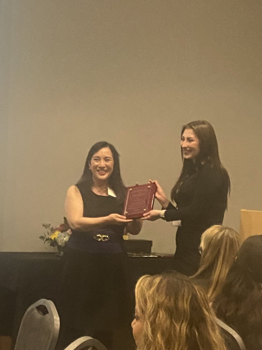 Congratulations to Kaci Martin student in Frolova lab. Winner of this leadership award at Academic Women’s Network! @FrolovaToni