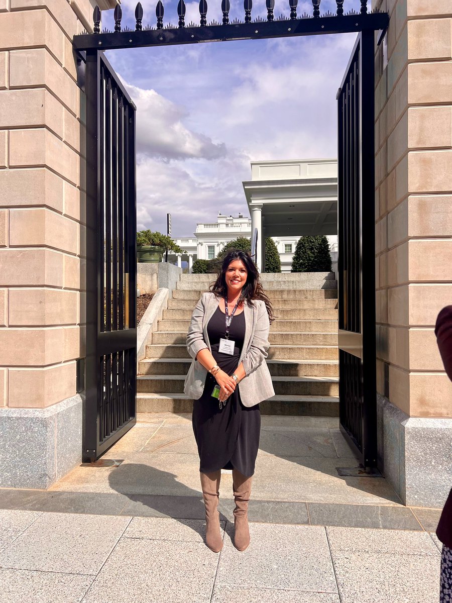 mlutherliteracy's tweet photo. 🏛️ Honored to represent CA as APOY at the White House! ✨ It was an incredible experience meeting with senior advisors to the Secretary of Education. 🍎. 📚 Grateful for the opportunity to advocate for education excellence! 🌟 #CAAPOY #WhiteHouseVisit #EducationAdvocacy https://t.co/kyDpO7jKjk