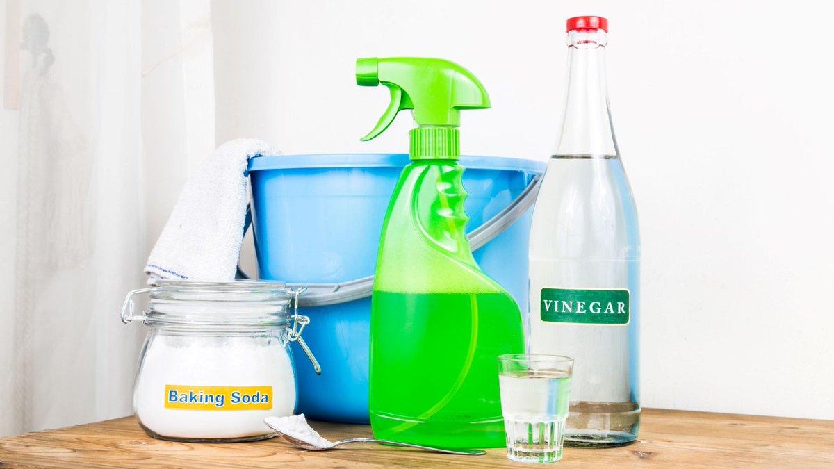 ♻ Embrace sustainability this #EarthMonth with DIY cleaning products! 🧴 Make your cleaners using simple, eco-friendly ingredients like vinegar, baking soda, and essential oils. Reduce waste and create a healthier home. Visit CleanLA.com for tips and recipes. 🌍