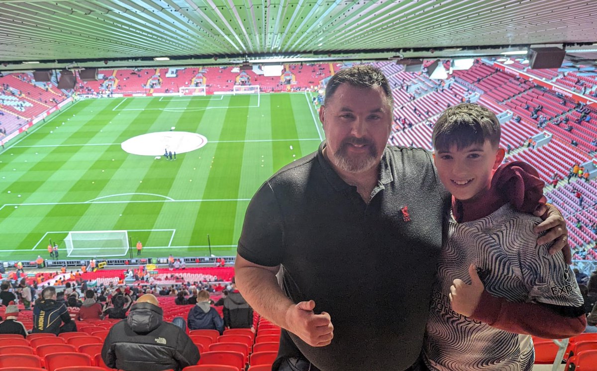 Home after a great couple of days celebrating Harry turning teen! Parenting is good craic 🙌🏻 especially when it's topped off with a win in Anfield