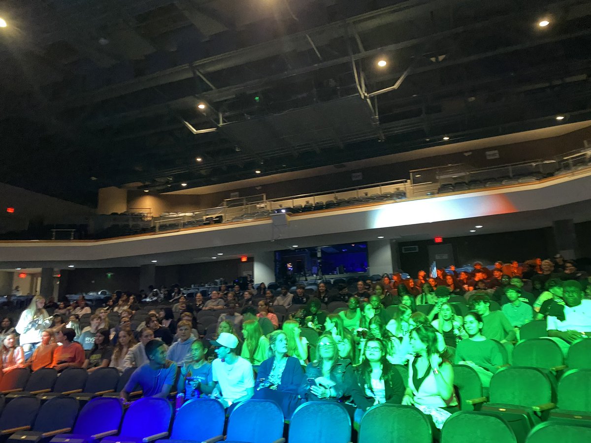 Always a privilege to participate in the Coral Springs #TeenPoliticalForum with students from our local high schools. It is great to see them engaged on issues around the world and in our communities. Proud to represent @BrowardCounty District 3! #ThePoliticalGames 🏆