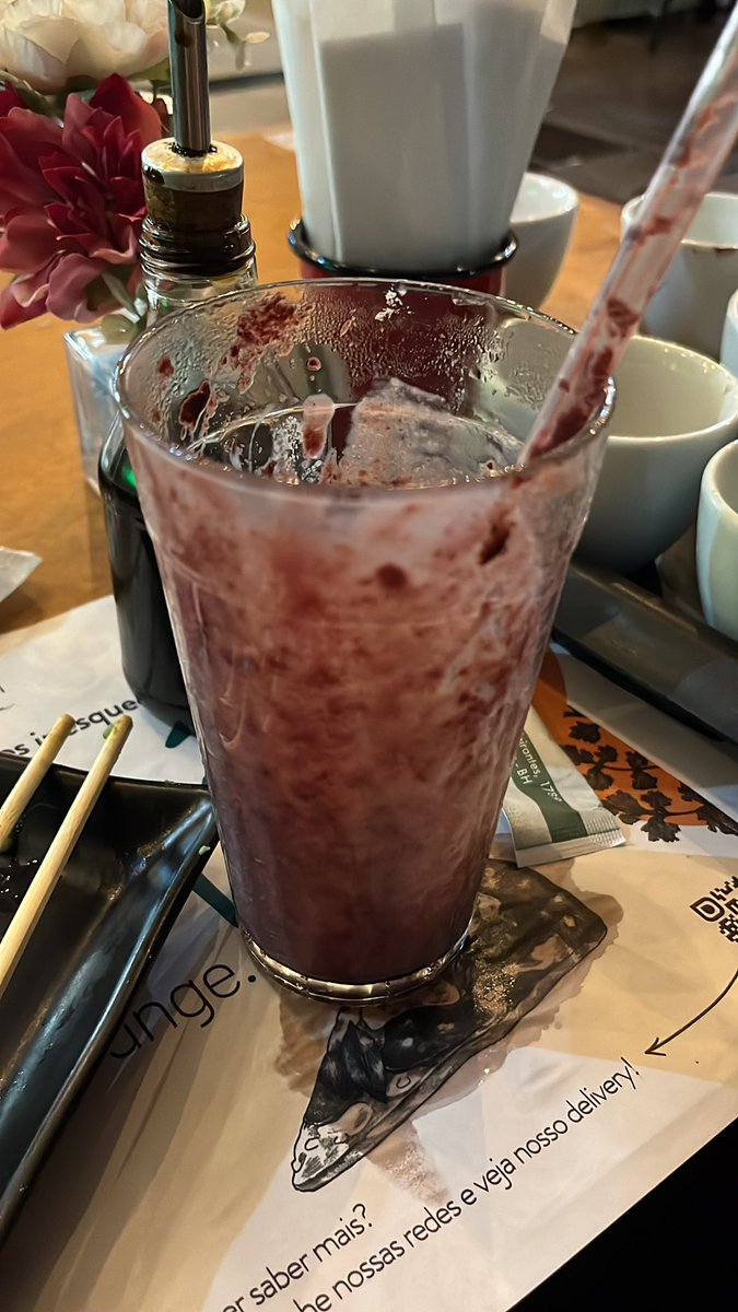 jaodsantocristo's tweet photo. Açaí com a @_almeidatt (tomei rapidão) https://t.co/BwYrr86FmV