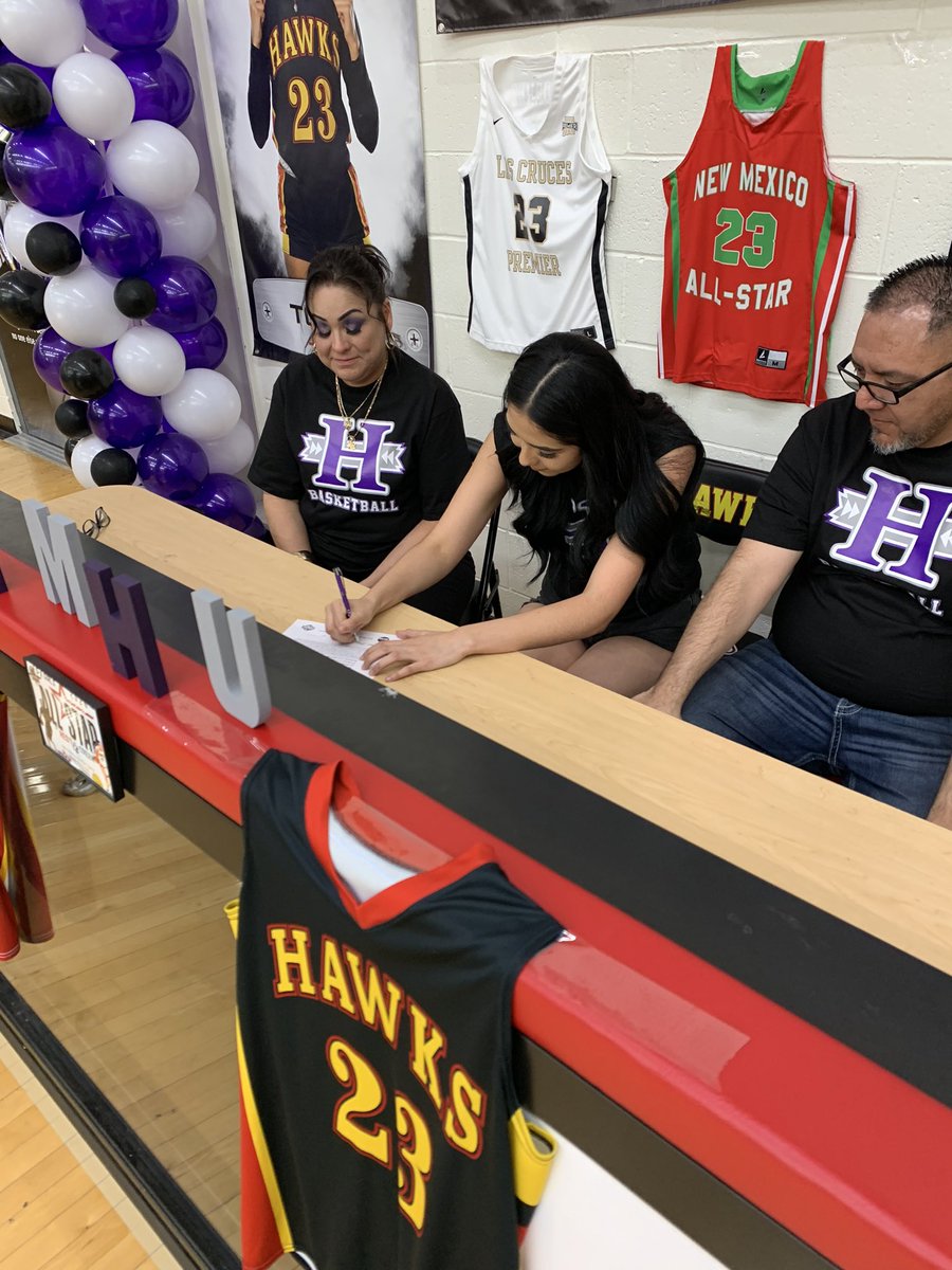 Lady Hawk Basketball tweet media