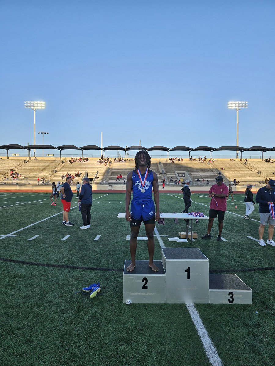 C. E. King Panthers Track & Field tweet media