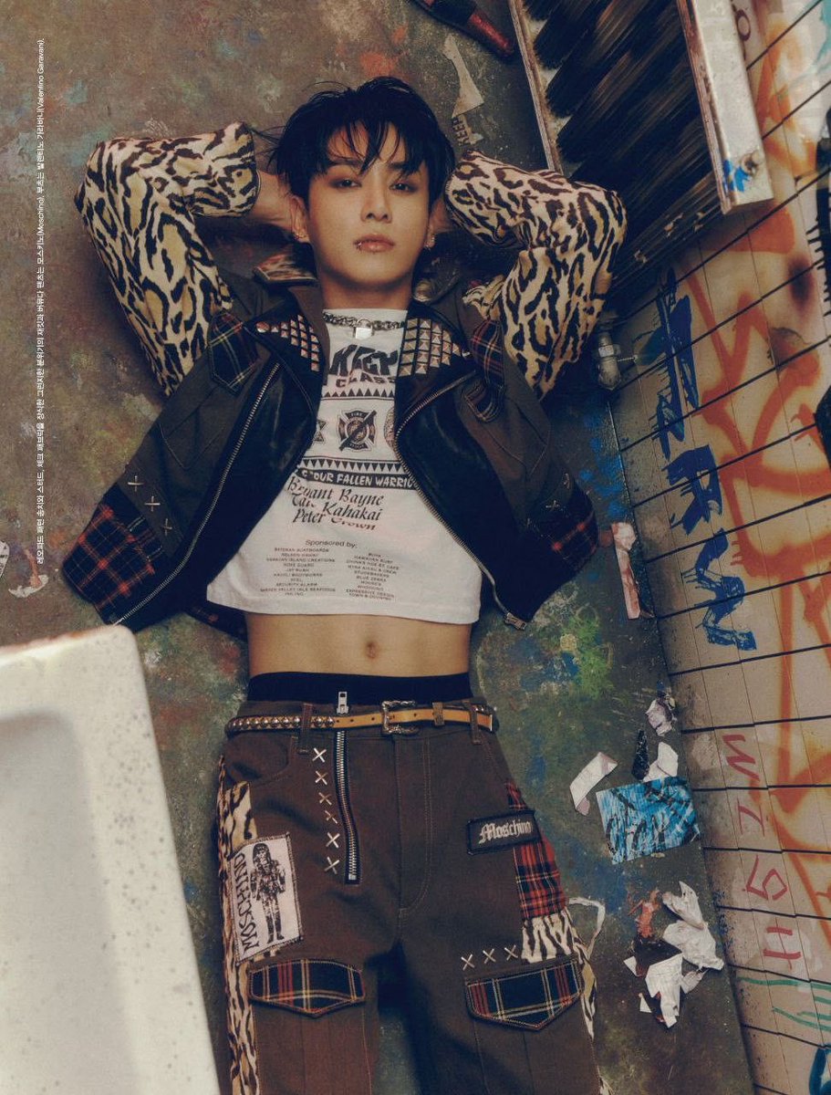 jjkgaIlery's tweet photo. this jungkook. https://t.co/q3mN24bxXN