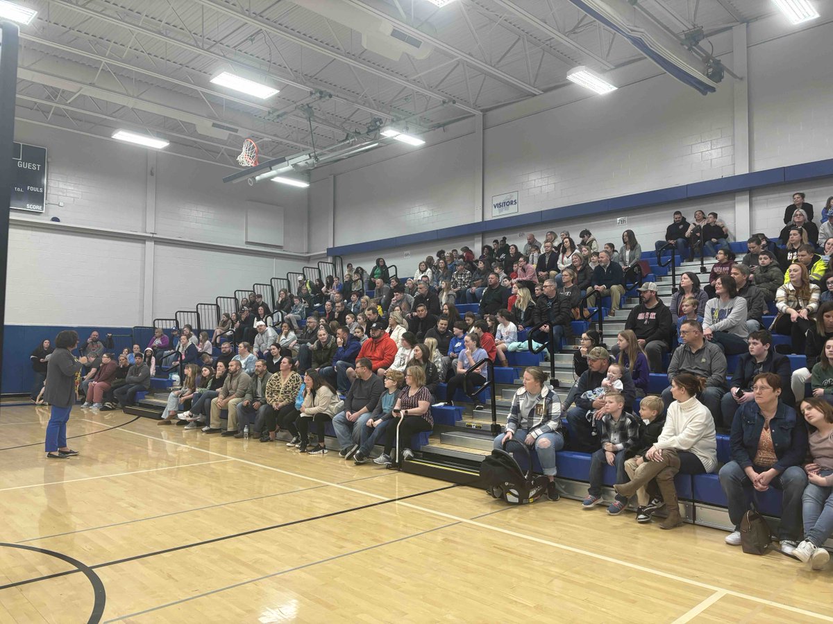 Our Incoming 6th Grade Parent Night was packed! So good to meet everyone and share the goals & accomplishments of our Wildcats!#GreatThingsAreHappeningAtWoodland