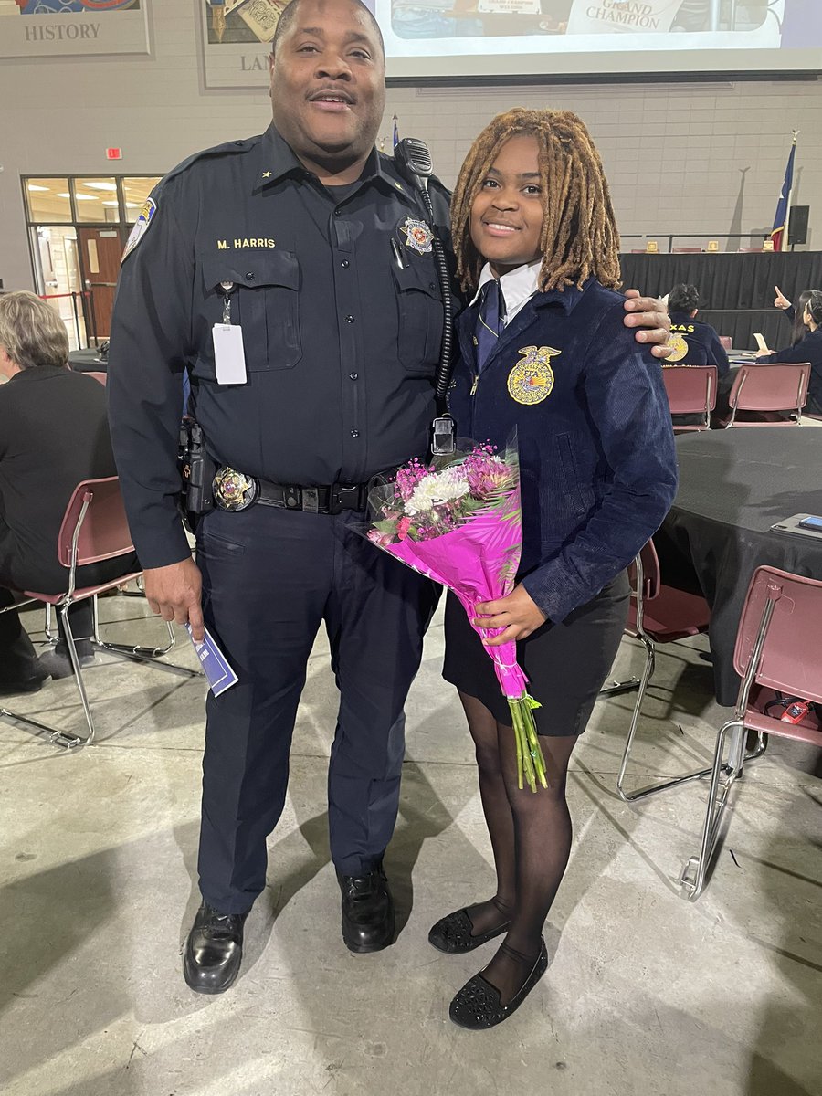 cmdrmarcharris's tweet image. Had the great pleasure to attend the 23rd Annual Aldine ISD FFA Banquet. Proud of all the Aldine ISD students and especially my daughter Jaiden Harris who served as this year’s President.