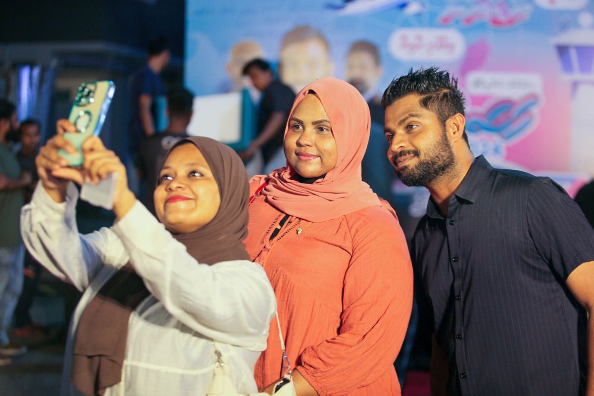 FathmathRafaaa's tweet photo. ގުރައިދޫ ދާއިރާގެ ހެޔޮ ބަދަލު ✅3️⃣
#Hante2024 #CandidateNo03 #DhiveheengeRaajje #DhiveheengeMajilis https://t.co/oTK96wwa0n