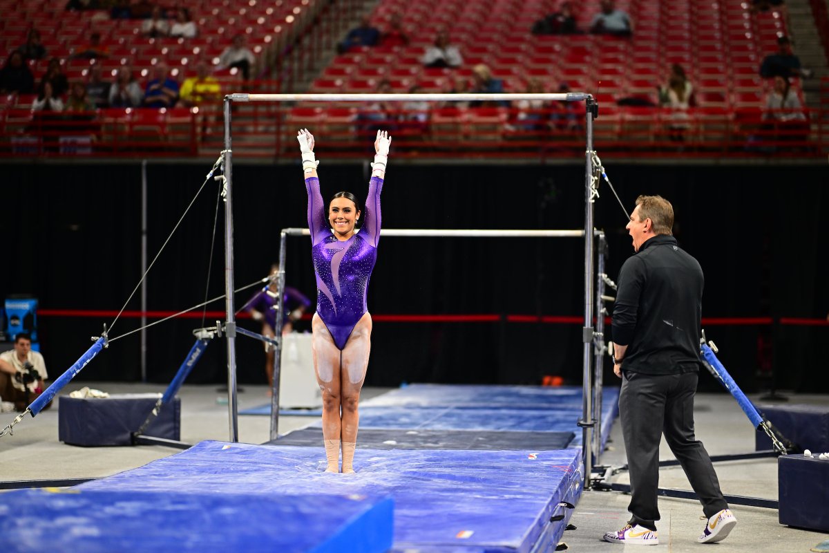 Jeff is back taking care of business in the leadoff

<a href="/AlexisJeffrey8/">Alexis Jeffrey</a> starts us off with a 9.85!