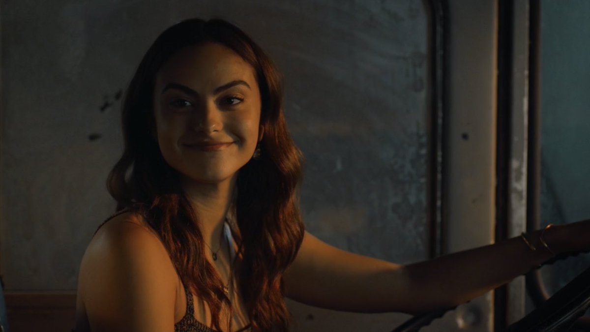 i4walsh's tweet photo. cada vez que a camila mendes falava em português no filme ‘música’ eu me apaixonava mais e mais https://t.co/4kBVEJrrFz