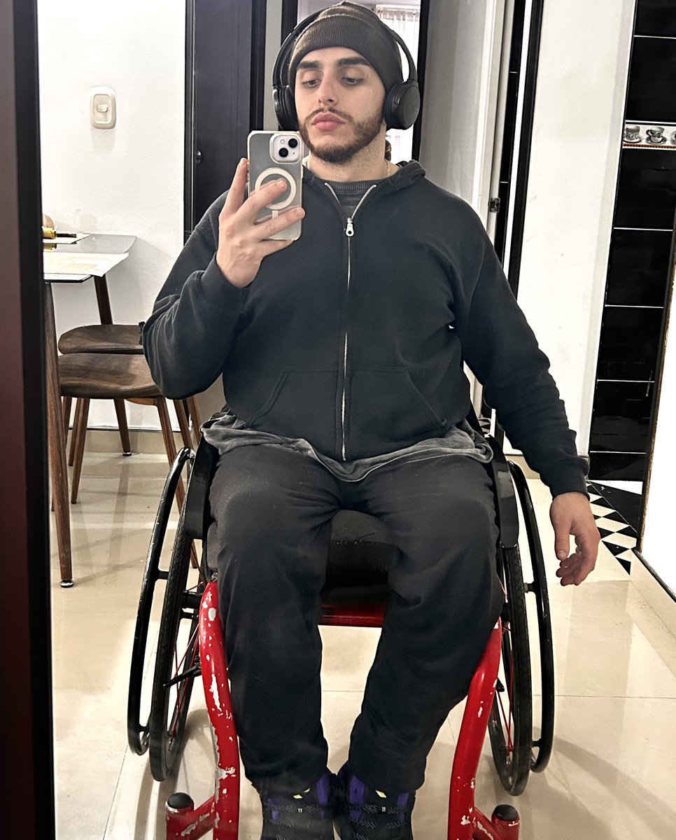 wheelyboy_'s tweet photo. 🦍
♿️ https://t.co/0cbmEQbbPt https://t.co/KtJJlyNoKe