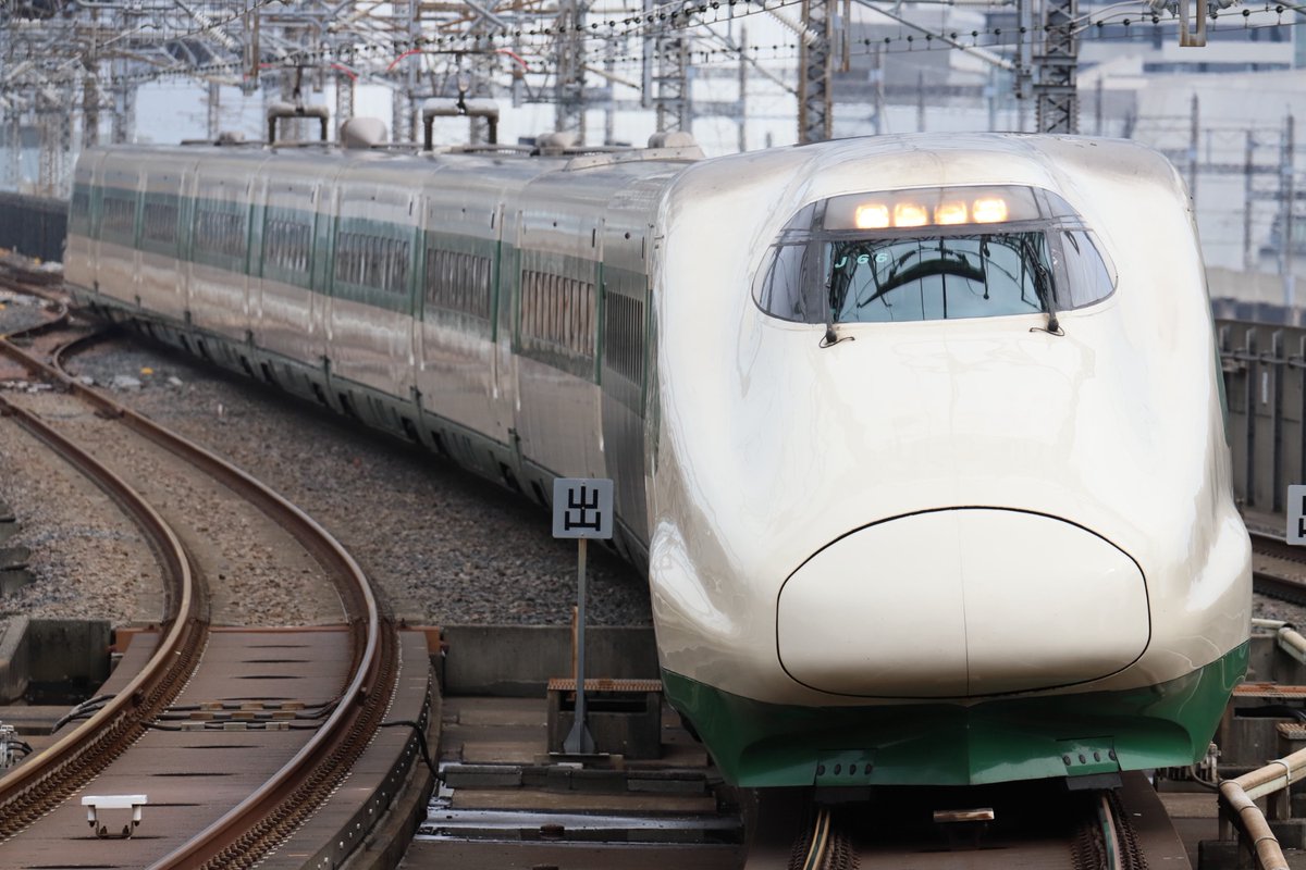OPS_cityrabbit's tweet photo. 【E2系J66編成返却回送】
4月4日、新幹線総合車両センターのE2系J66編成が、臨時運用のため疎開先の新潟新幹線車両センターから返却されました(上野経由)。 https://t.co/Sl45Z8cOha
