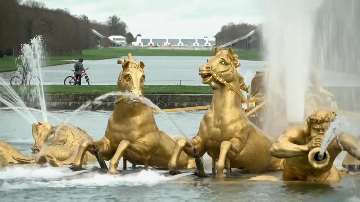 CowboyUpPodcast's tweet photo. Paris' iconic Palace of Versailles will seat 16K for Summer Olympic equestrian events. Currently under construction! https://t.co/iMDV2MsthO #Olympics #horses #Paris #summerolympics #equestriansport #Versailles https://t.co/Xmk0QYpw4C