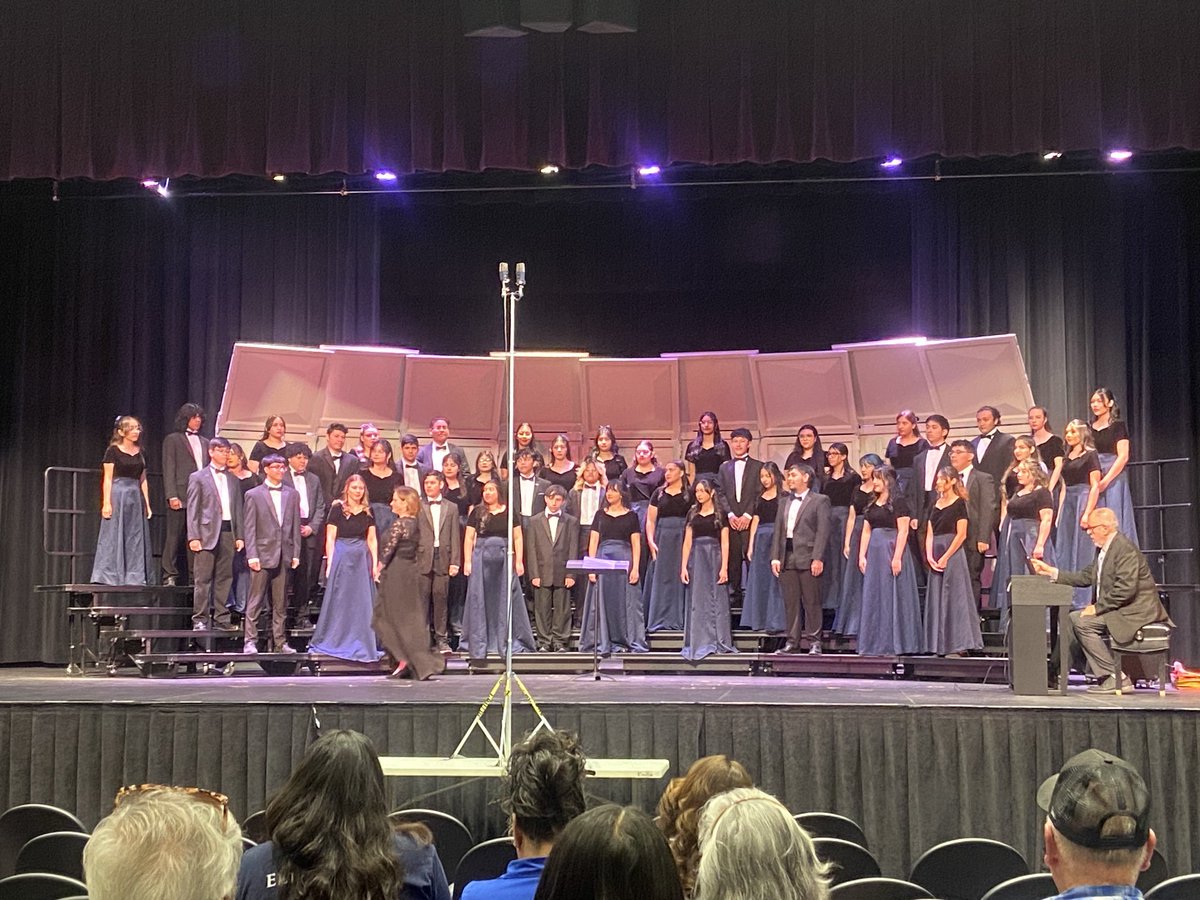 ⁦@DVHSYISD⁩ Choir came. And conquered! Sweepstakes at UIL Choir!! Great job ladies and gentlemen! Awesome job! ⁦@YISDFineArts⁩ ⁦@cmlopez1⁩ ⁦@aramirez_DVHS⁩ ⁦@R_Benavides2⁩ ⁦@ScottSDTX1⁩ ⁦@DrLisaSerna⁩ #OFOD