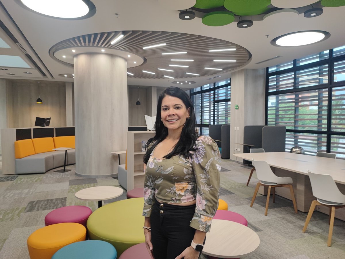 EIMCM_UIS's tweet image. ¡Orgullo UIS! 💚 Nos emocionó recibir a Zaida Rojas, orgullosa #egresada de Ingeniería Metalúrgica #UIS. Compartió su experiencia y éxitos en Canadá🇨🇦, destacando la importancia de su formación en la #EIMCM. ¡Le deseamos lo mejor en su regreso a Canadá 🍁🏂🏿✨! 🎓🌟 #FamiliaUIS