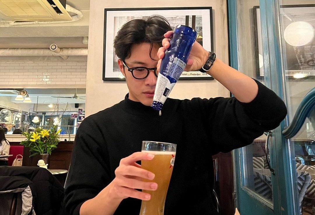 sejeong_kimm's tweet photo. director park really said he wants his leads to be an alcohol-lover 😂 I mean, they're perfect HAHAHA 

i stalked jongwon's instagram and saw that he's really an alcohol enthusiast and likes to drink like sejeong. i can visualize a drinking buddy in the future lol https://t.co/g648l98hPs
