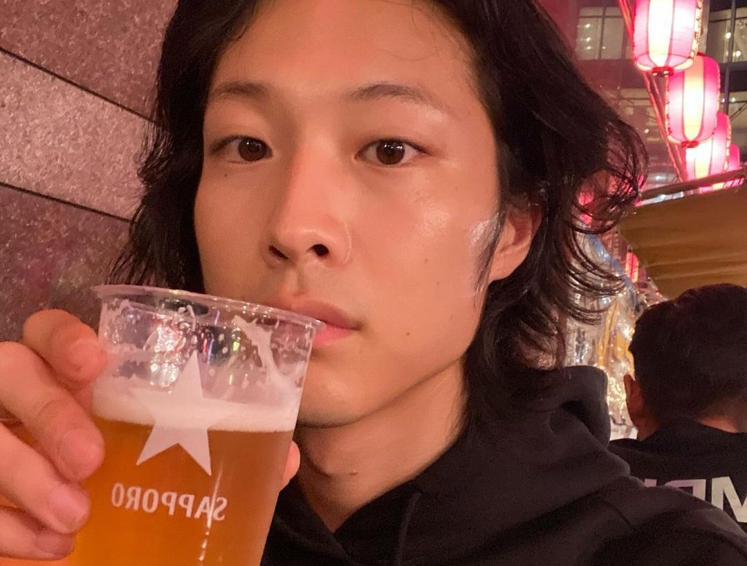 sejeong_kimm's tweet photo. director park really said he wants his leads to be an alcohol-lover 😂 I mean, they're perfect HAHAHA 

i stalked jongwon's instagram and saw that he's really an alcohol enthusiast and likes to drink like sejeong. i can visualize a drinking buddy in the future lol https://t.co/g648l98hPs