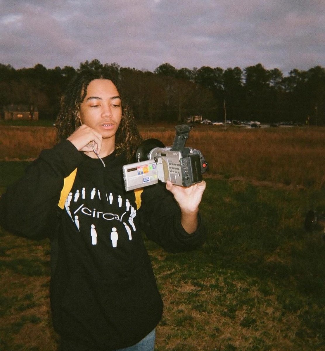 Che's new album set to release around April/May.