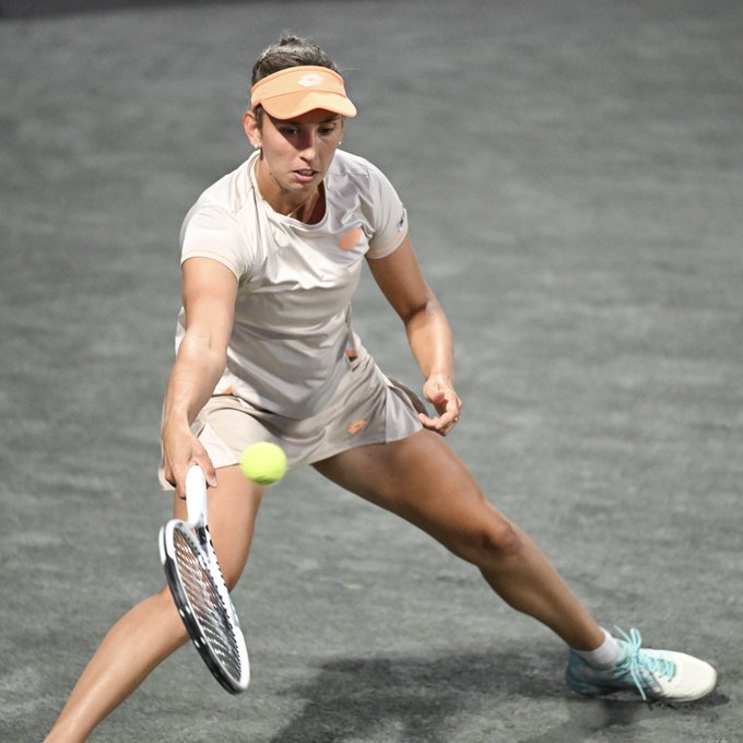 ELISE MERTENS - Página 9 GKXNkmuWEAA4jAR?format=jpg&name=small