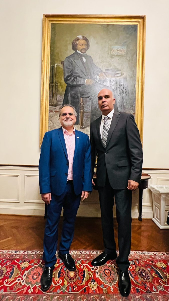 dr_raza_khan's tweet photo. A special thank YOUs to @GovWesMoore and First Lady @DawnFlytheMoore for opening thier home and inviting leaders of Islamic faith for #Iftar dinner. Our thanks to Lt. Gov. @arunamiller for attending and participating at the event last night. #GOCI @MDMHEC https://t.co/aC5Ee1mLiC