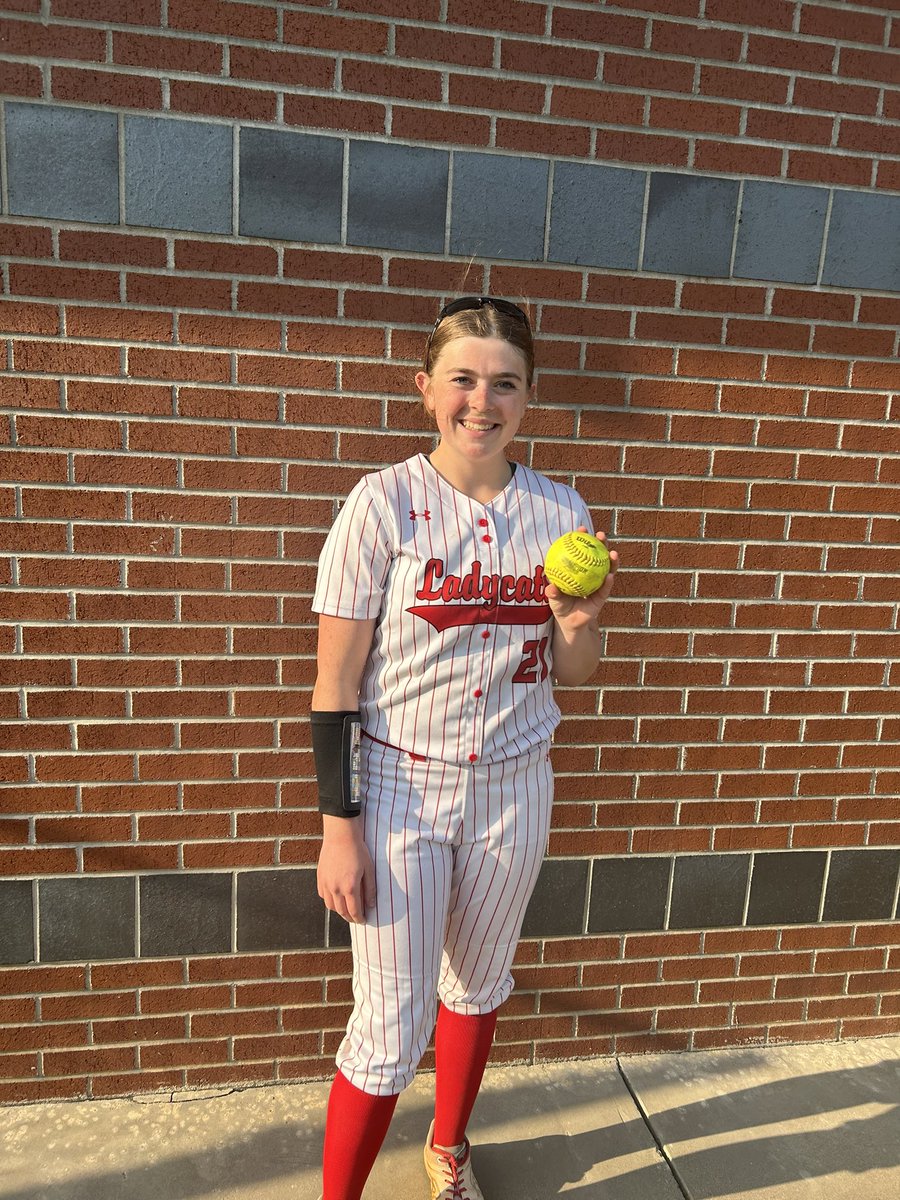 The Ladycats and I beat Dardanelle 10-0 in 5 innings. I threw a No-Hitter. 5.0IP, 0H, 2 BB, 13K.  Next up Waldron tomorrow night!  #LadycatstoState.