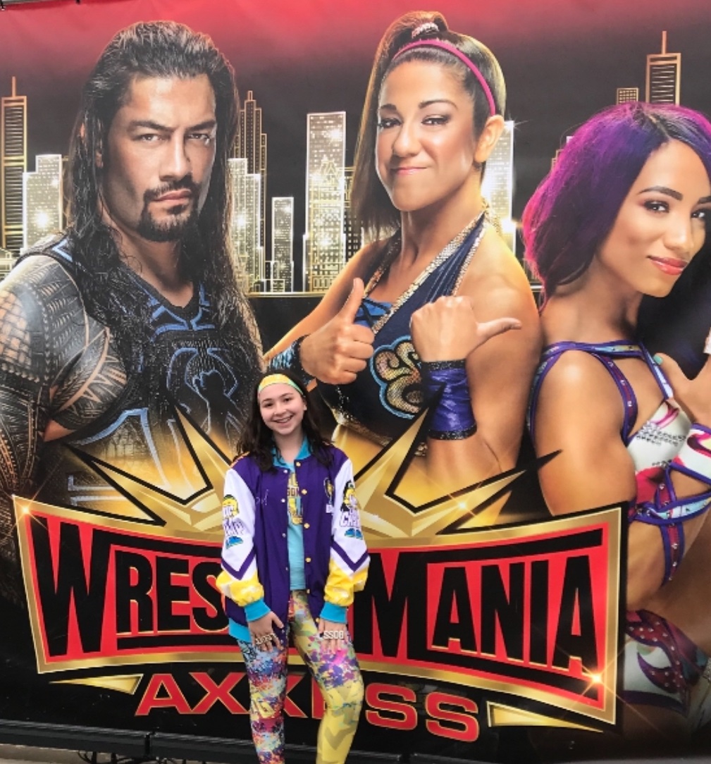 E_bell589's tweet photo. Truly the best day of my life. I got to meet my favorite superstar and hero. Couldn’t ask for anything more 🫶🏻♥️ (enjoy the picture of middle school me compared to college me. Something’s never change)
#Bayley #WrestleMania #WWEWorld https://t.co/ukMihWDJQw