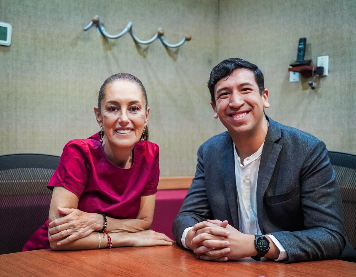 #Cringebaum - #Cringemamoto
Es casi una infografía de la vergüenza 
Te convertiste en lo peor de la política <a href="/pkumamoto/">Pedro Kumamoto</a>, en lo que por años criticaste.
Arrastrandote por migajas, todo por el puesto que tanto se te ha negado 
Al basurero de la historia, qué pena.