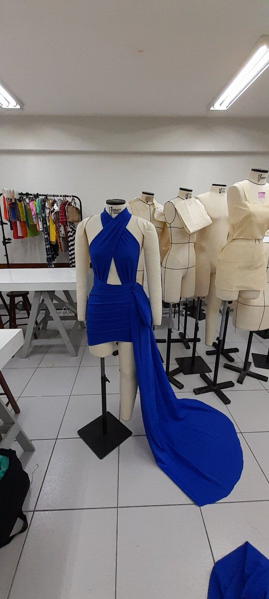 Cela_Soares24's tweet image. Desculpa gente, mas hj eu lacrei #designdemoda