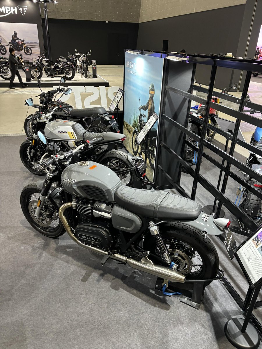 FanticJapan's tweet photo. 名古屋モーターサイクルショー、スタートします。
モータリストでは魅力的なバイクをお持ちしました!
ランブレッタの1965年モデル、Li125も展示しております。
Aichi Sky Expo(愛知国際展示場)でお待ちしております!
・
#FANTIC
#BRIXTON
#LAMBRETTA
#NICOT
#PANDOMOTO
#LEXIN
#スクランブラー https://t.co/Njfk6nQrDC