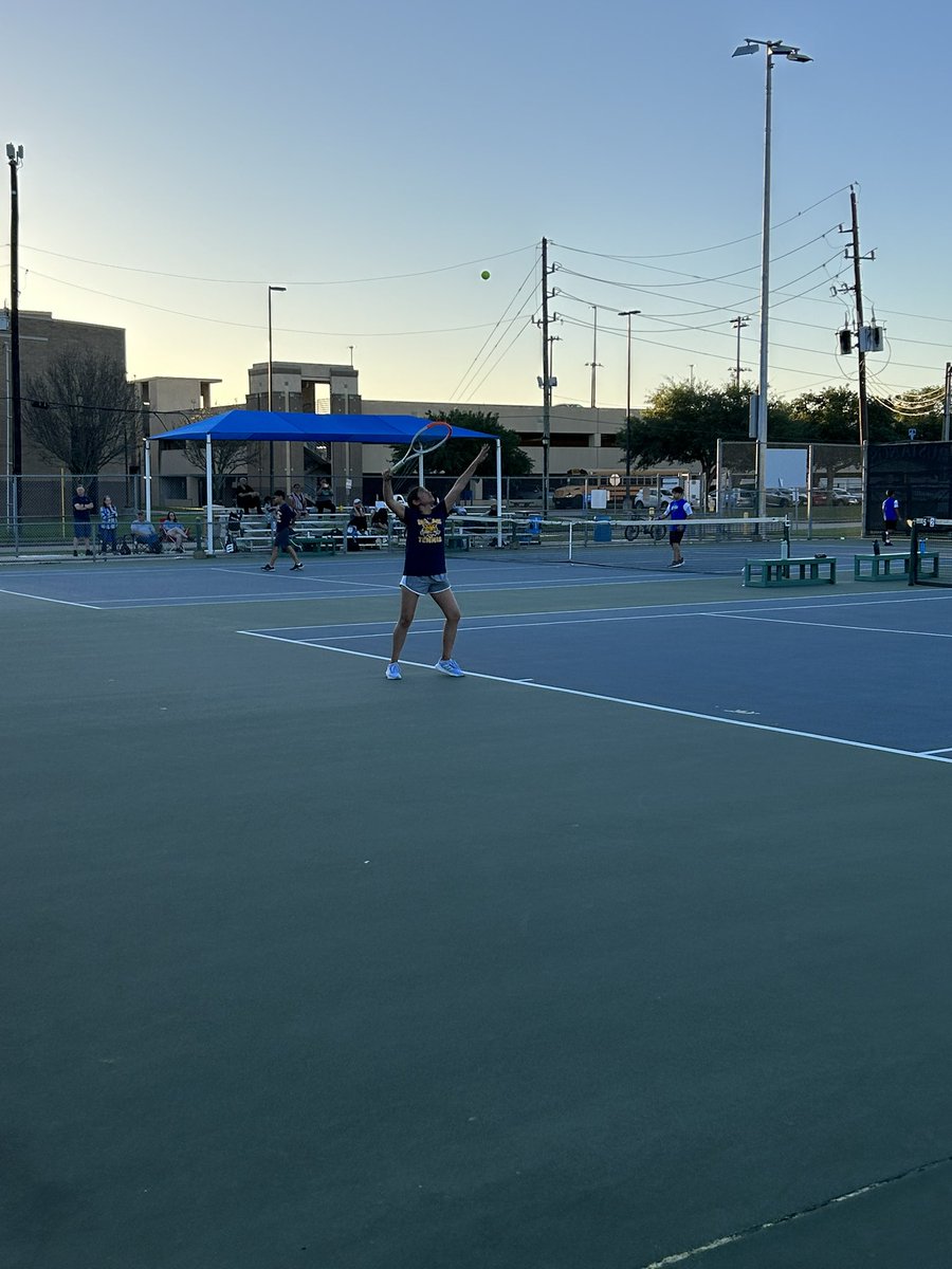 DavidRoweMMJH's tweet photo. The @McMeansJrHigh tennis team was back at it today handling business! @McMeansJH  beat MPJH 24-1!! WAY TO GO BOBCATS!!! https://t.co/e62AGpnk6t