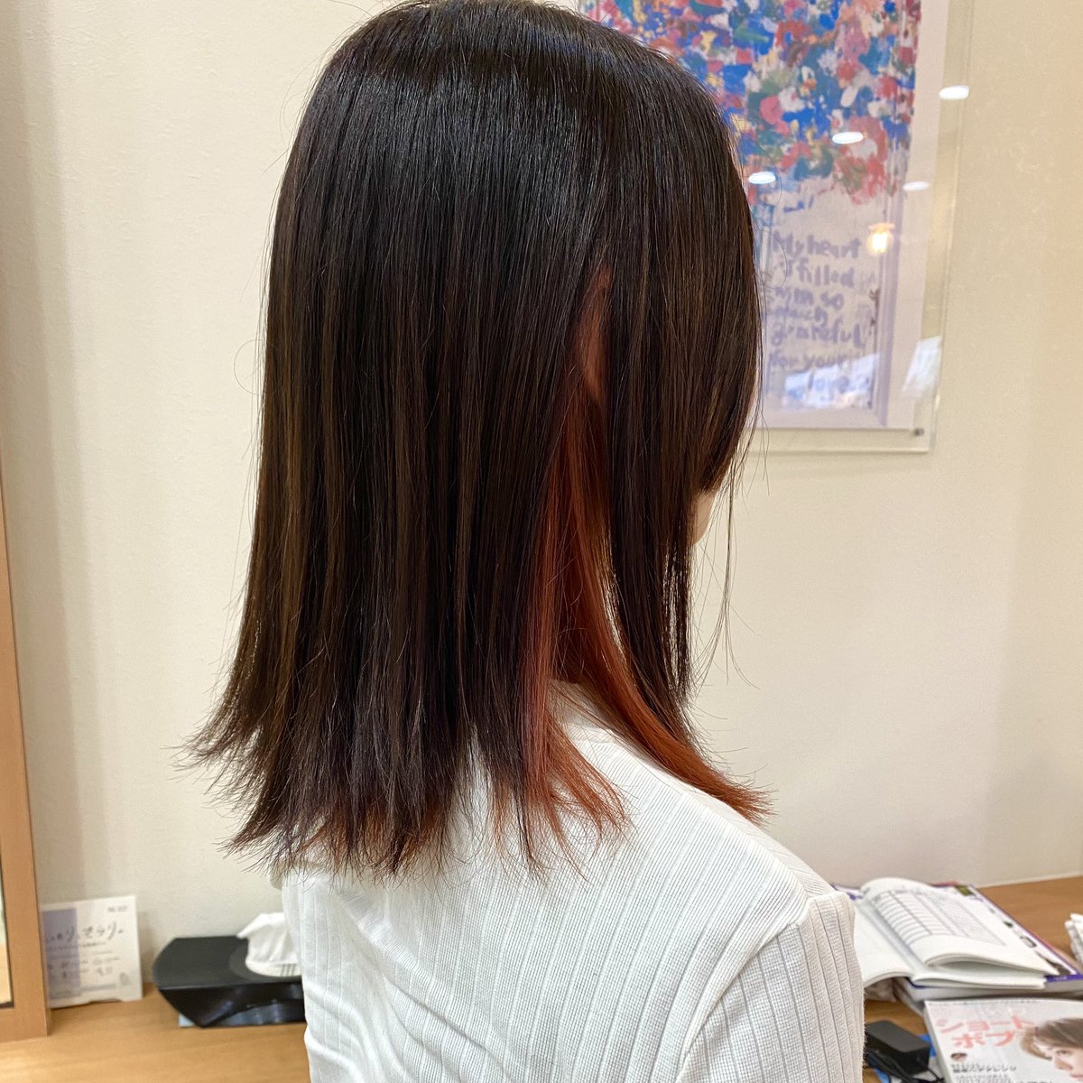 HairViho's tweet photo. カット＆インナーカラー✨️
少し姫カットっぽいカットに色持ち重視で濃いめのの色をを入れました( ˇωˇ )
春から大学生になる皆さん、今のうちにやってみたいヘアスタイルに挑戦してみましょう👌🏻

 #春から高知大学 
 #春から高知大 
 #インナーカラー
 #ダブルカラー
  #高知美容室
 #高知市美容室 https://t.co/WsNZ9TnkMN