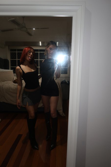 Two best friends in a room&hellip; they might kiss https://t.co/DJPYimExAP<a href="/tag/gta6leaks"class="tags"><span>#gta6leaks</span></a>