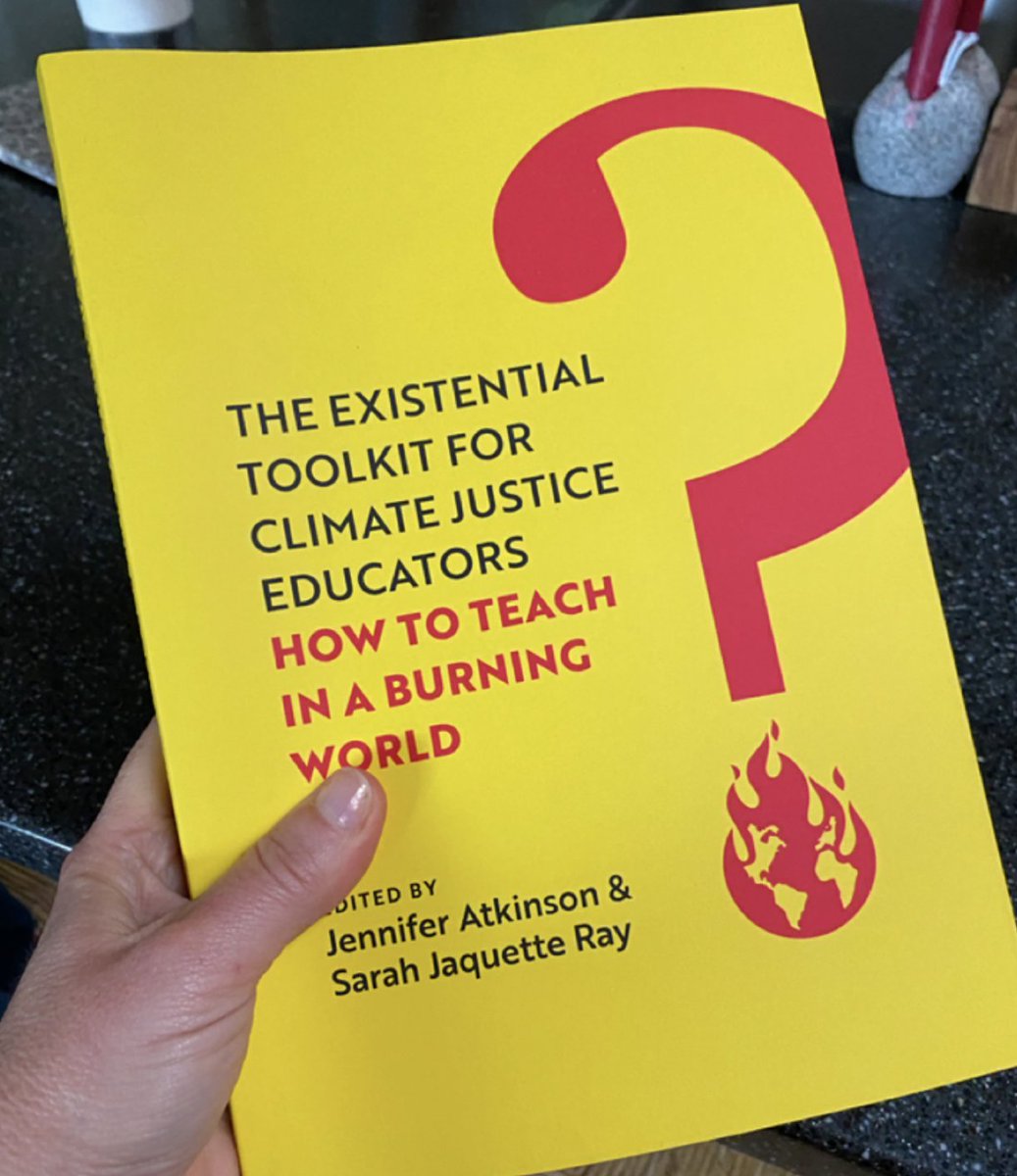 It arrived! So many brilliant educators, students, activists & contributed. Thrilled to have @DrKWilkinson, @theprofsasser, @brittwray, David Pellow, & Susan Clayton, blurb... Order your copy! ucpress.edu/book/978052039…