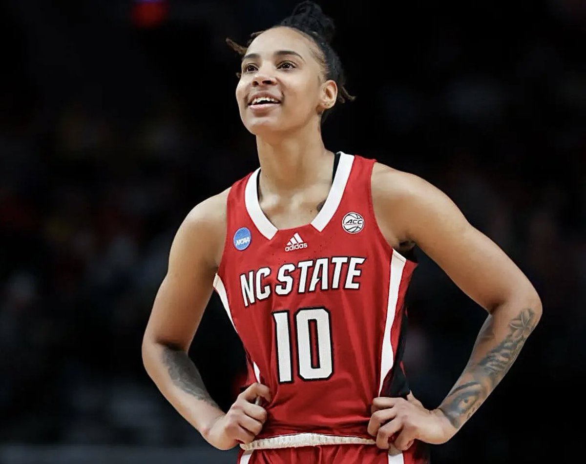 trendyhoopstars's tweet photo. We are less than 24 hours away from our first Final Four matchup between South Carolina and NC State!

Who do you have advancing to the NCAA Title Game? We want to hear your picks. Drop them below! ⬇️ https://t.co/5oD2fOiV1z