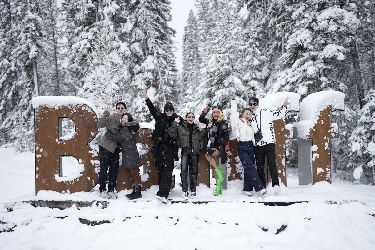 Kilig overload with Sparkle’s best! 💕 Julie Anne San Jose, Rayver Cruz, Bianca Umali, Ruru Madrid, David Licauco, Barbie Forteza, along with Boobay, had a delightful afternoon together in Banff, Canada! 🇨🇦
