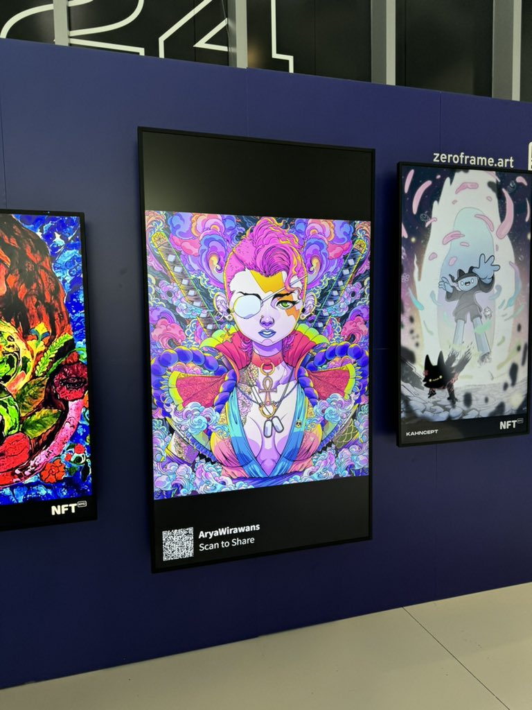 AryaWirawans's tweet image. GM! 
Thank you for documenting my work at NFT NYC 2024 @TeresaMelvinart ! You're the best!
