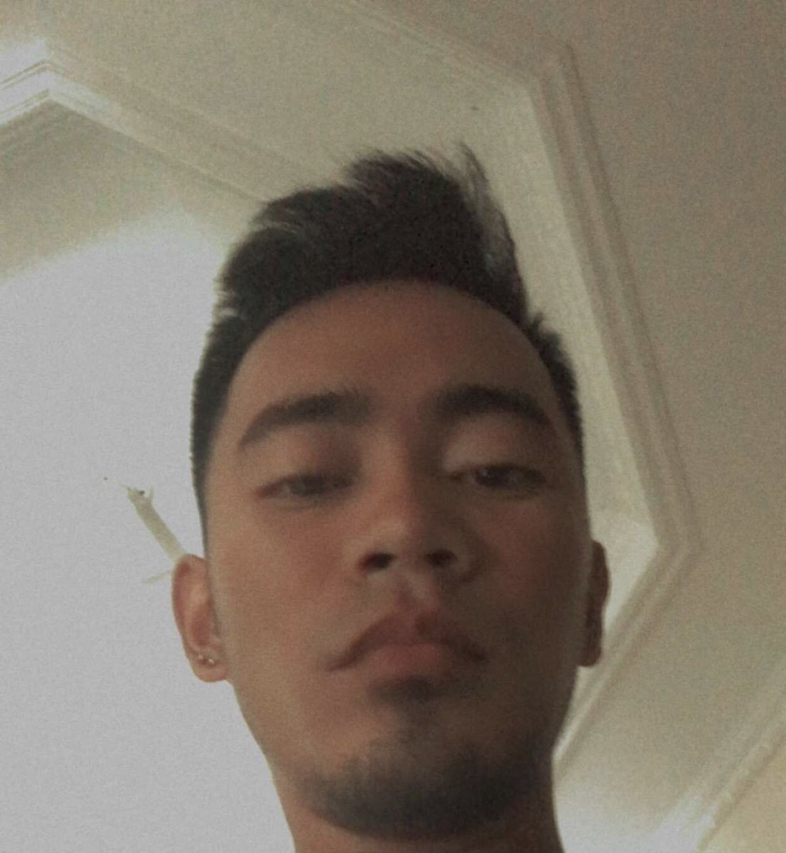 9astroboy9's tweet photo. Kape 😟
Kap
Ka
K
lang
#X #BOBO https://t.co/QYGbi3MqYE