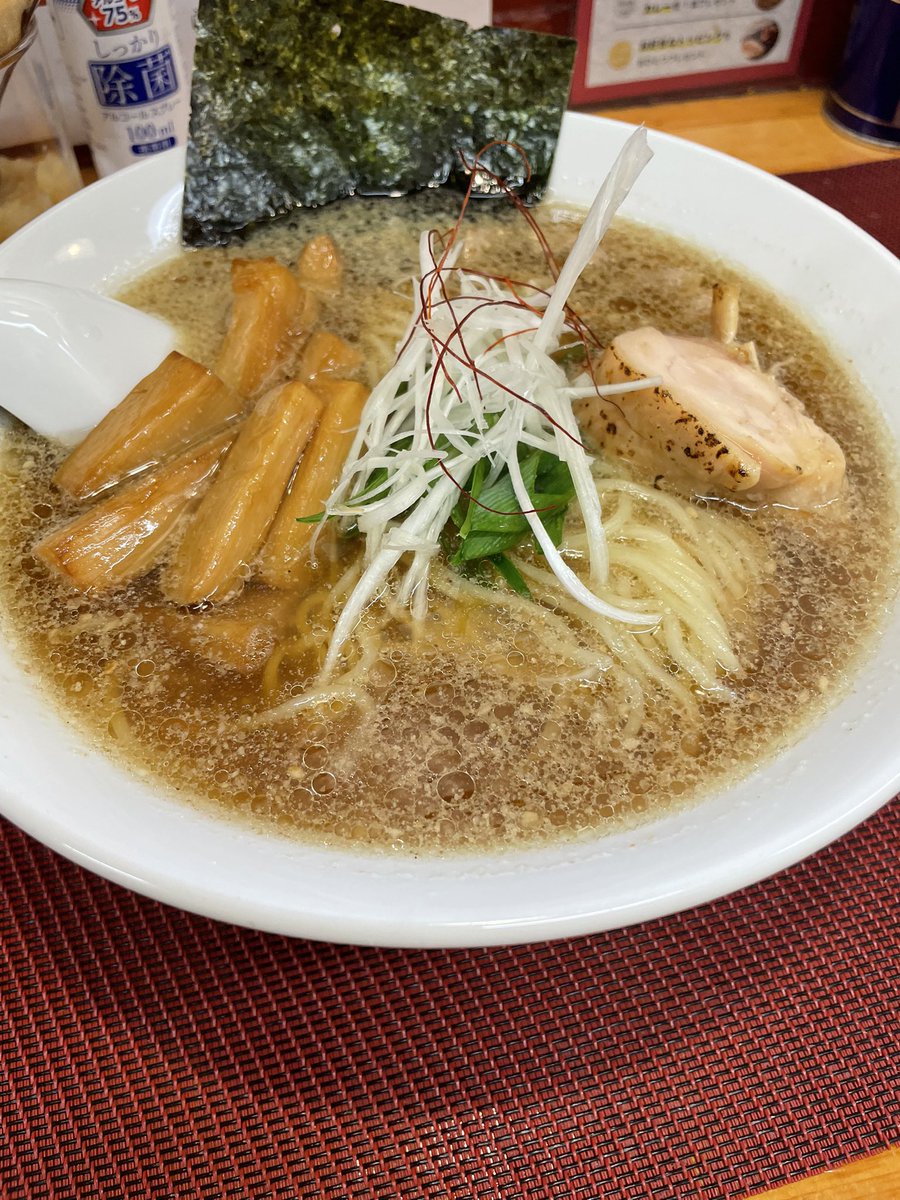 最近メンマ増しのお客様が増えてきました。今日も皆様のお越しをお待ちしてます。