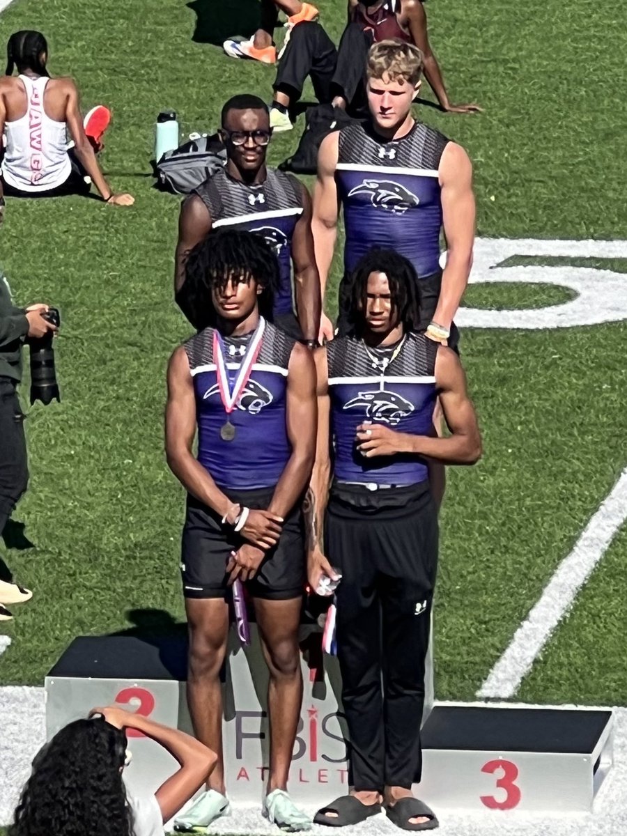 1st place in the 100m & 4x100 at District 20-6A Track Meet! I’m extremely proud of you, B! #NEXTUp Area. 🏃🏾