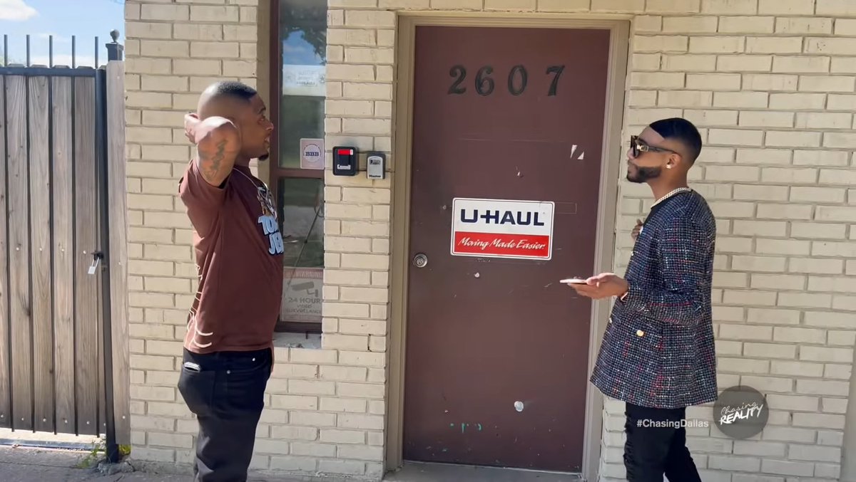 TheKingOfShade1's tweet image. Now @teddlie What In The 
“Dope House” Is This. 🤣 #ChasingDallas