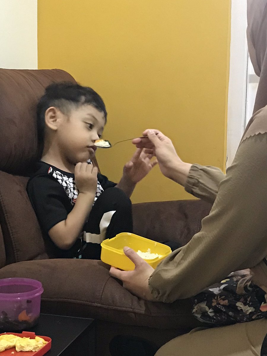 TERAPHY CUCU  SUSAH MAKAN.
Rumah Hipnotis Solo.