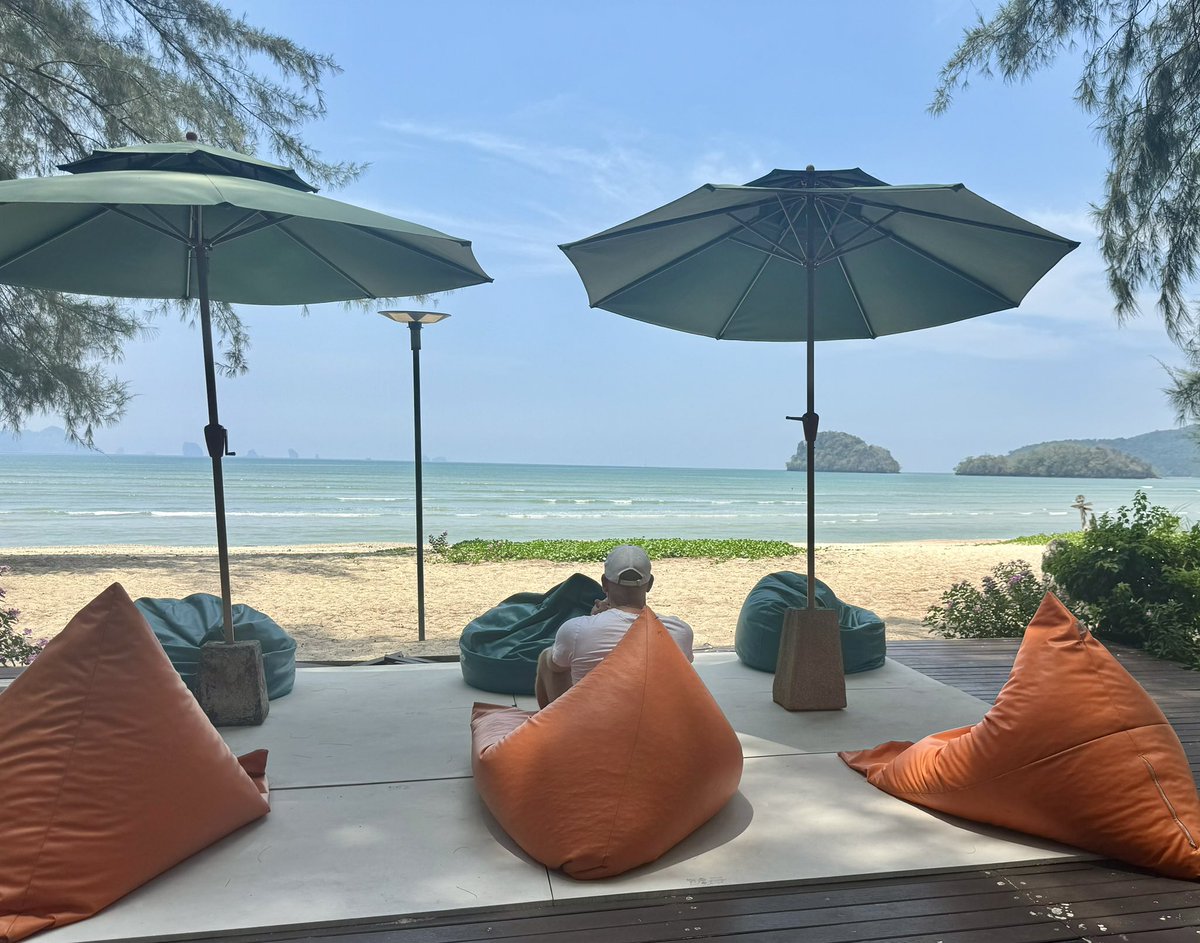 Perfect location for a Turquoise Creative meeting. 
#turquoisecreative
#krabi