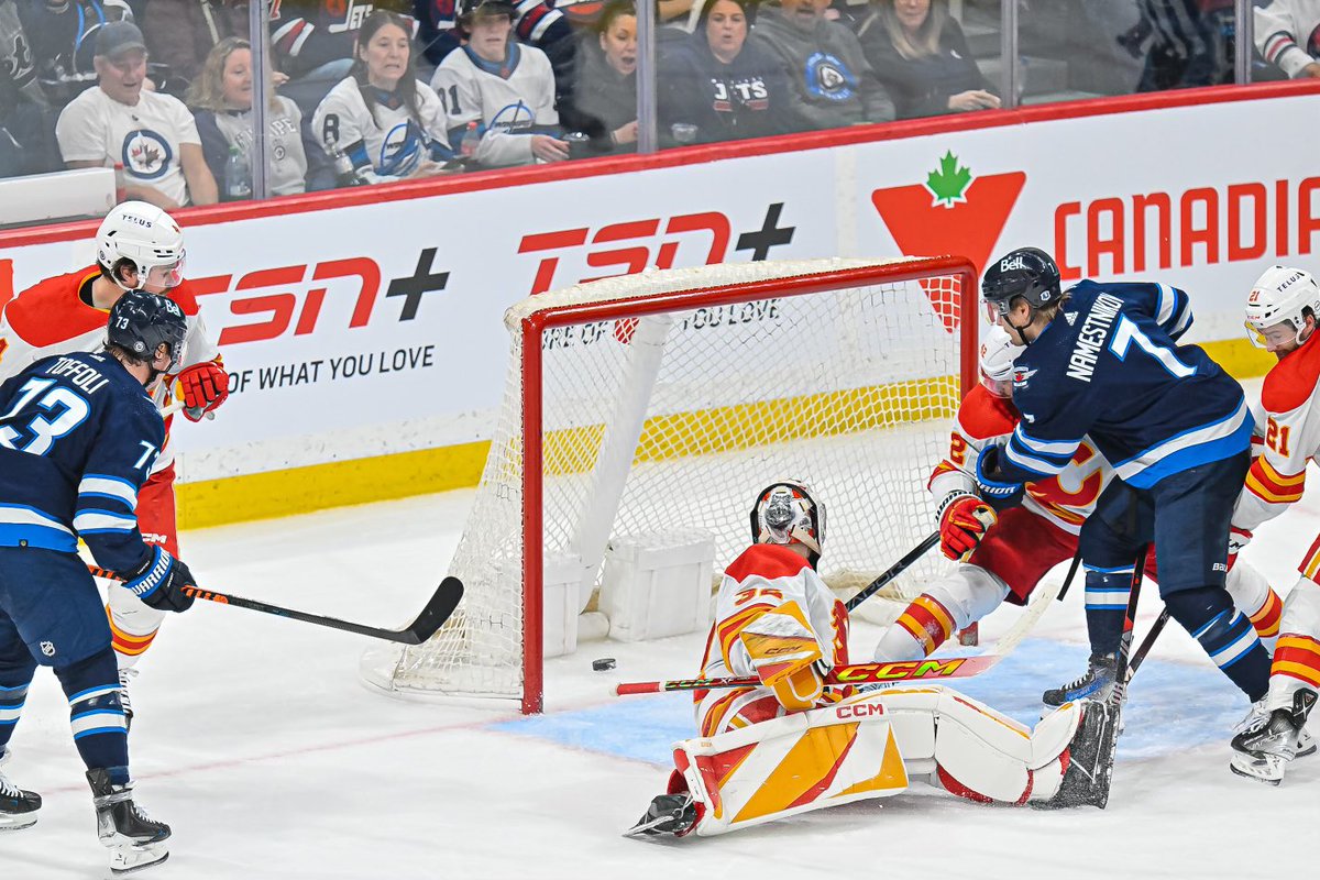 NHLJets's tweet photo. Our photographers texted us and said "Got some absolutely Gas cellys coming." 

And they were correct. Honestly great call from the photographers ⛽️ https://t.co/6P2Qrgft6G
