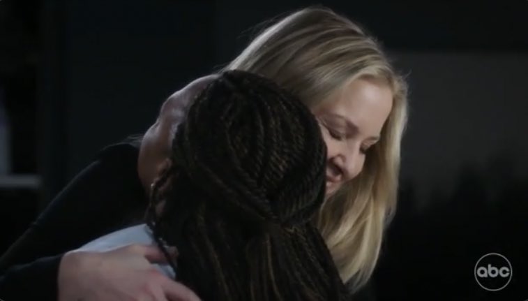 dearprepon's tweet photo. ARIZONA ROBBINS AND MIRANDA BAILEY YOU WILL ALWAYS BE FAMOUS!!!!!! #greysanatomy https://t.co/b5XuUXdKt0