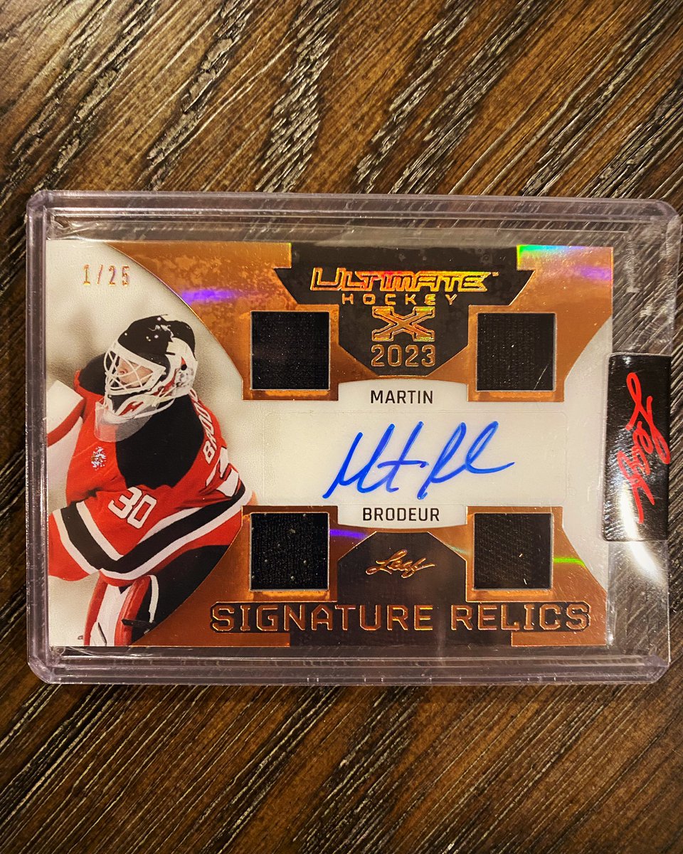 Martin Brodeur 2023 Leaf Ultimate X Quad Game Used Material Auto #1/25 🏷️ For sale @mycard_post, click here 👉 mycardpost.com/card-details/1… #hockey #hockeycards #sportscards #nhlcards #sportscardsandmemorabilia #cardbreaks #cardinvesting #thehobby #whodoyoucollect #NJDevils