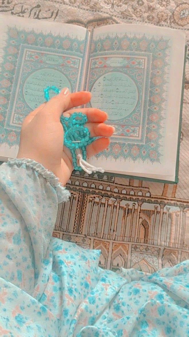 26/ رمضان 🌙🤍.
"اللهم في اخر جمعة من رمضان سر خواطرنا بخير جميل وعافي كل مريض وأرحم كل ميت وأشرح صدورنا واغفرلنا  ذنوبنا 💛✨